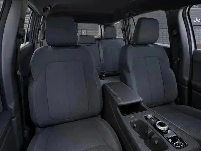 New 2026 Bright White Clear-Coat Exterior Paint Jeep Laredo image 9