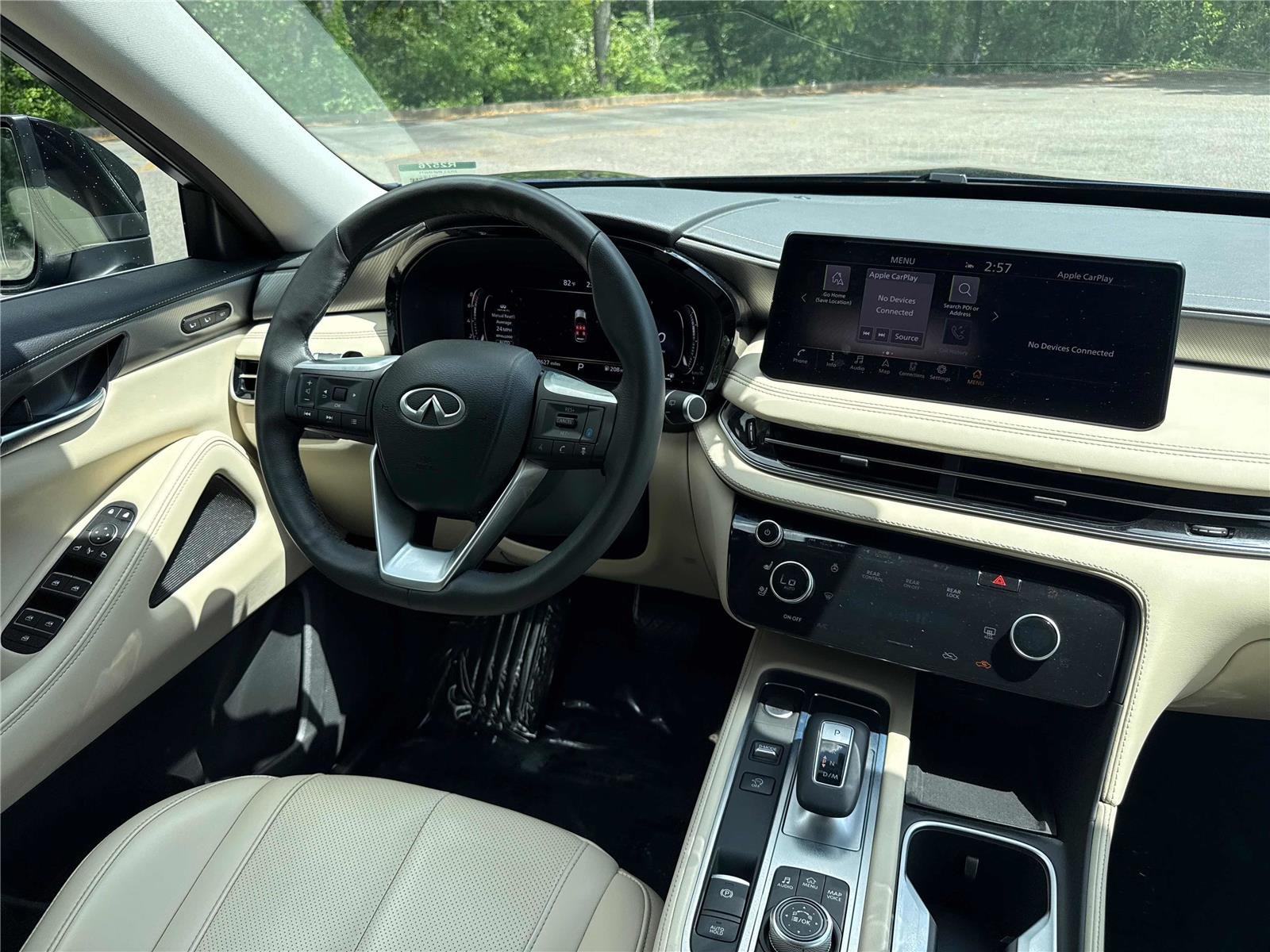 Used 2023 Grand Blue INFINITI LUXE image 14