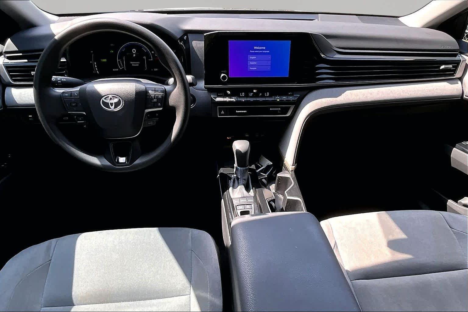 Used 2025 Underground Toyota LE image 16