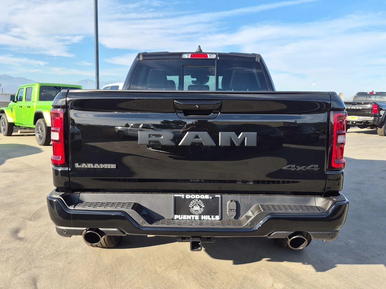 New 2026 Diamond Black Crystal Pearl-Coat Exterior Paint RAM Laramie image 5