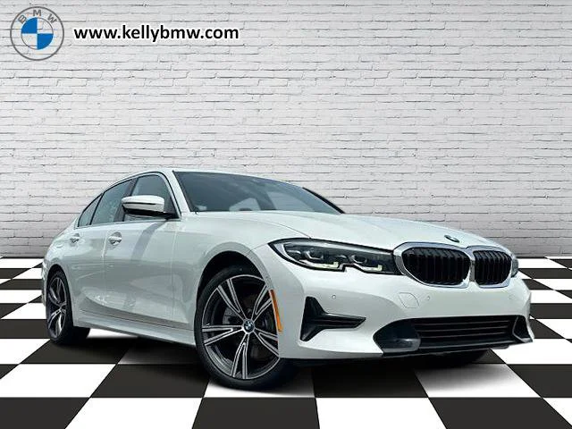 2020 BMW 3 Series 330i xDrive Sedan's photo