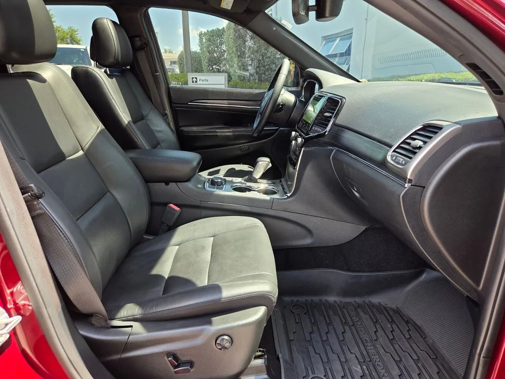 Used 2020 Red Jeep Limited image 20