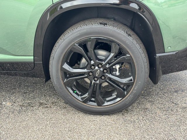 New 2027 Trillium Green Metallic Chevrolet RS image 4