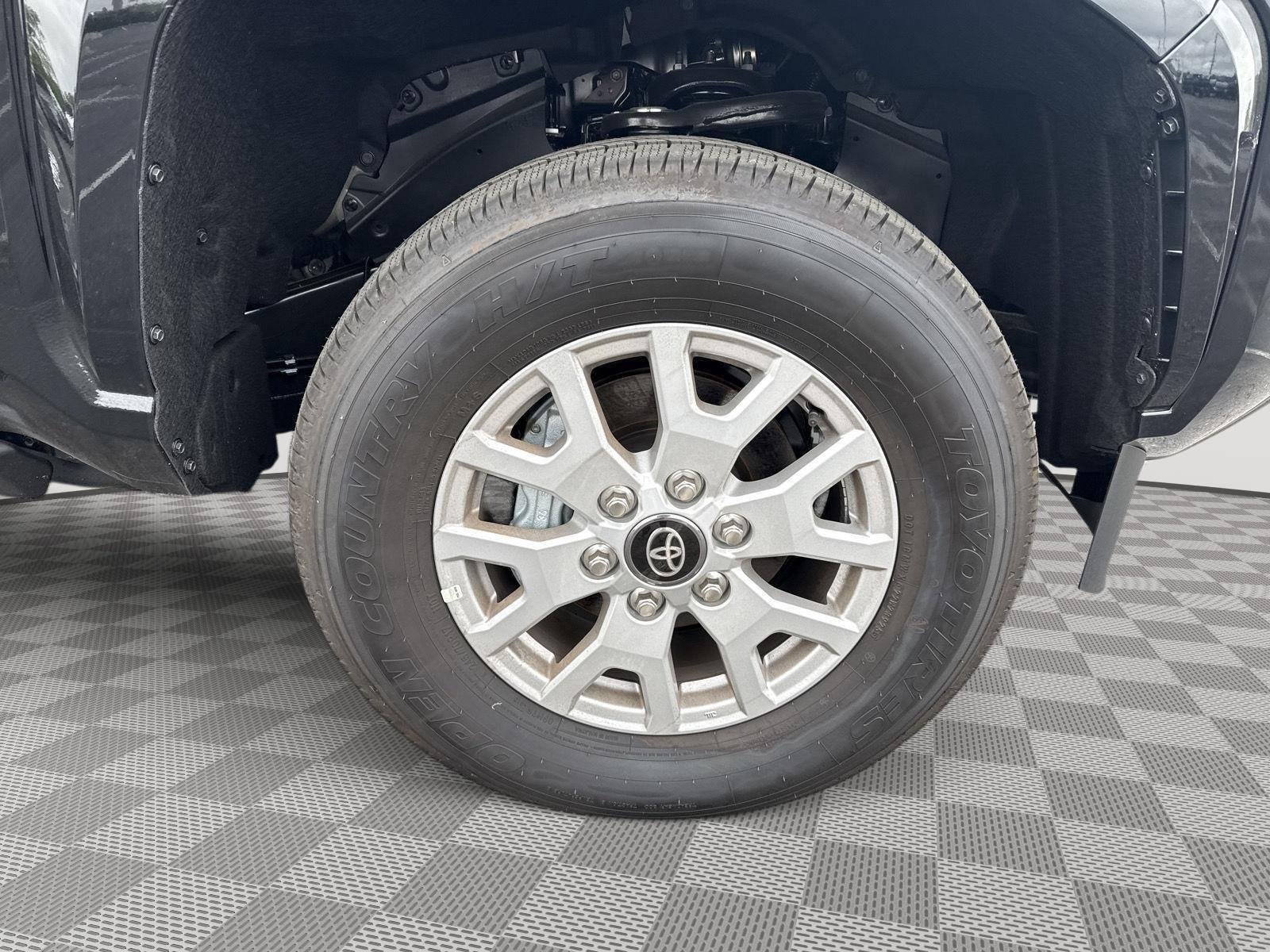 2026 Toyota Tacoma SR5 - Photo 21