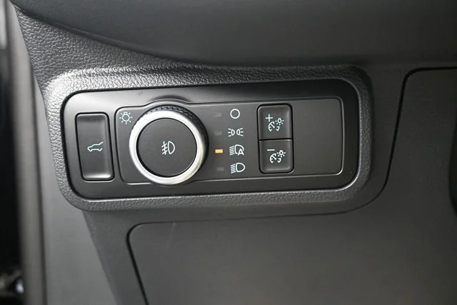 New 2026 Agate Black Metallic Ford Tremor® image 8