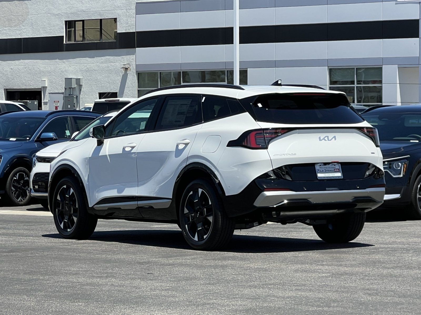New 2026 Snow White Pearl Kia SX Prestige image 5