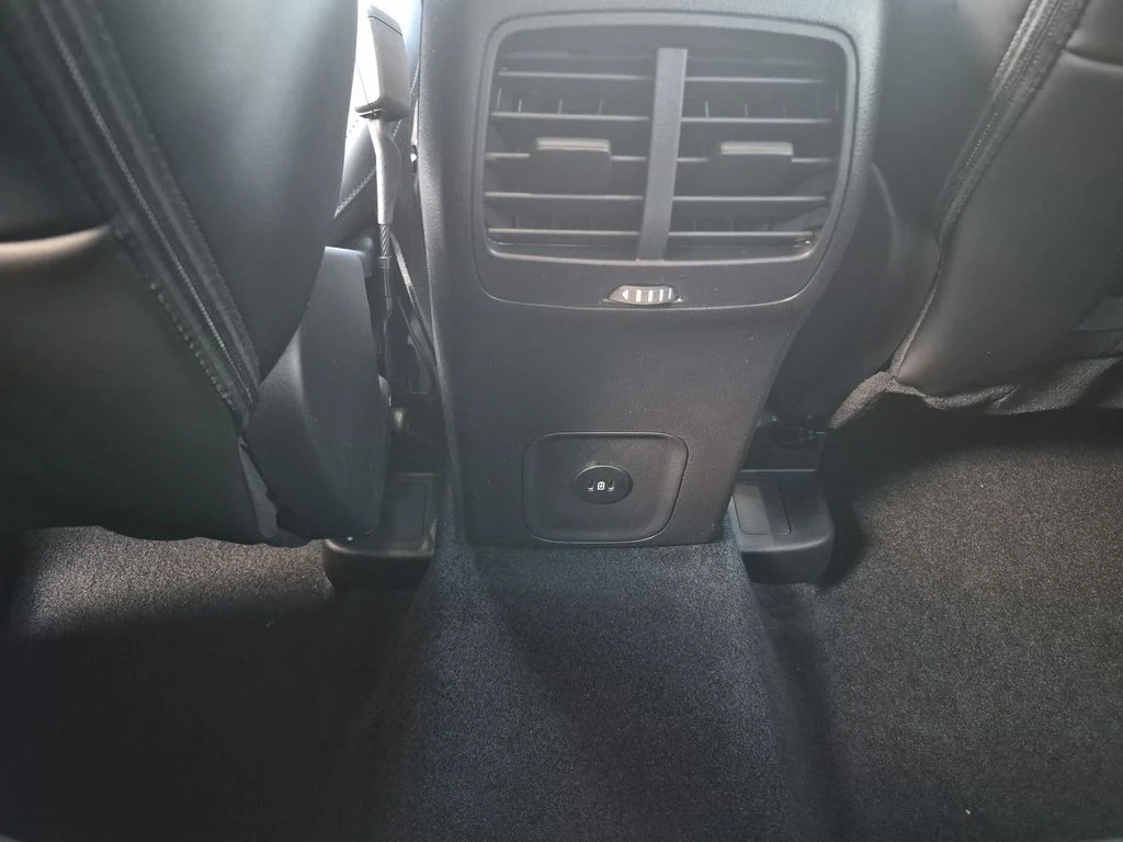 New 2025 Shadow Black Ford Outer Banks® image 21