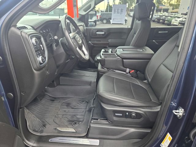 Used 2023  GMC SLT image 11