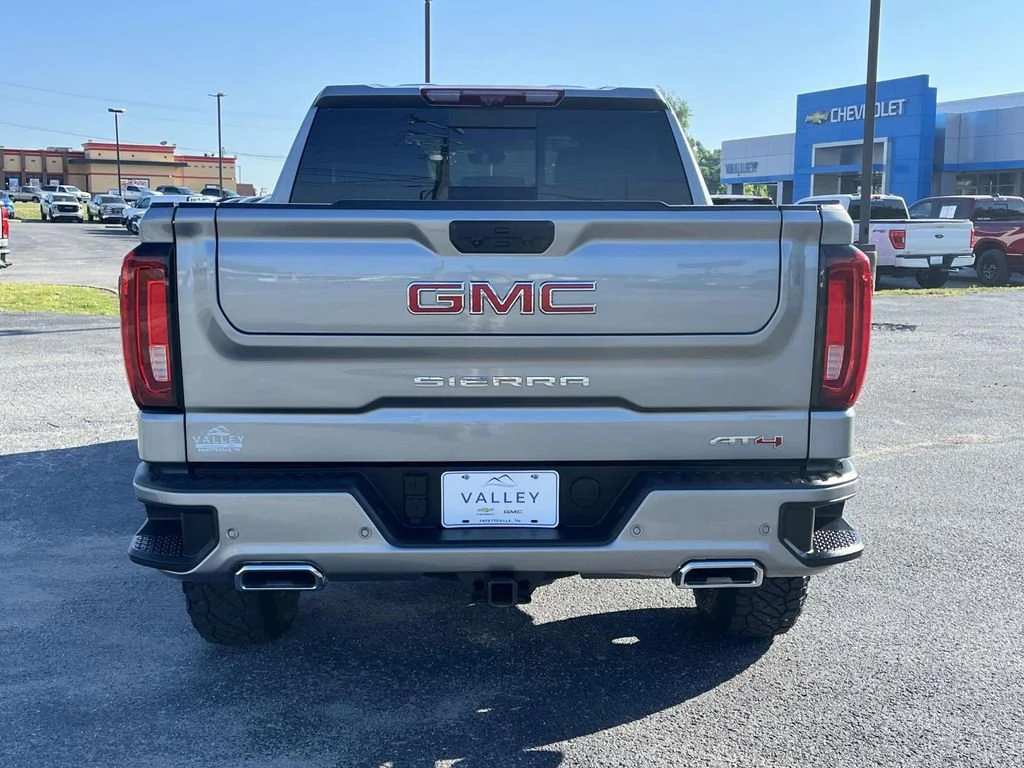 Used 2025 Sterling Metallic GMC AT4 image 5