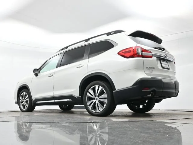 Used 2019 Crystal White Pea Subaru Limited image 30