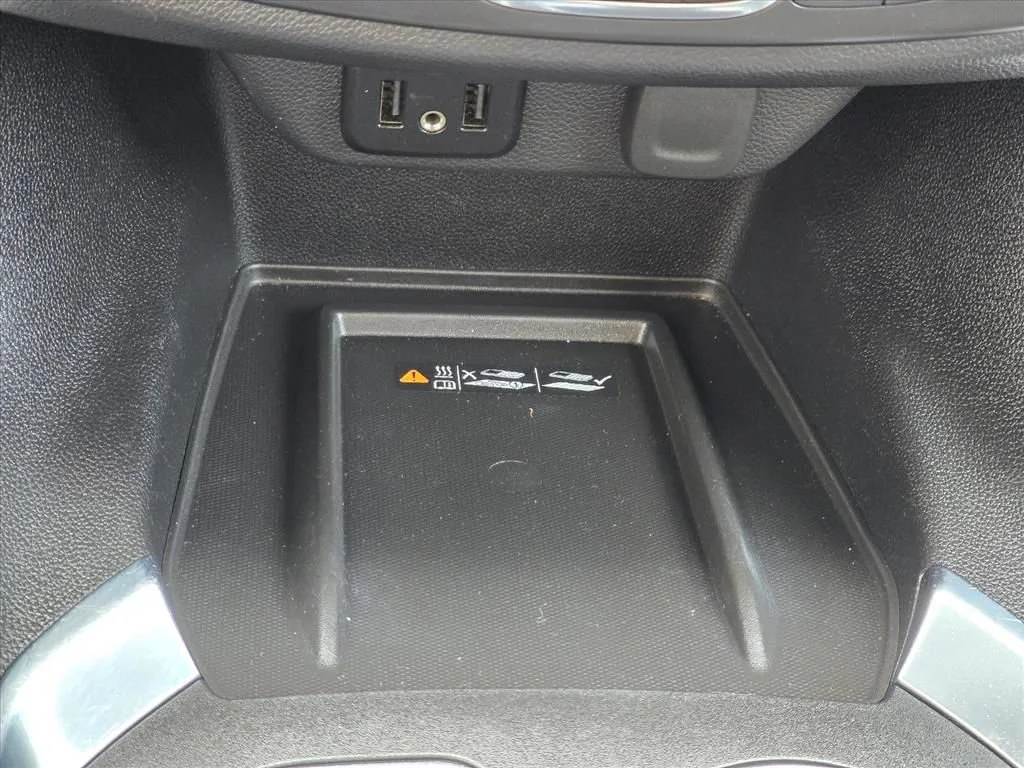 Used 2022 MOSAIC BLACK METALLIC Chevrolet LT Cloth image 17