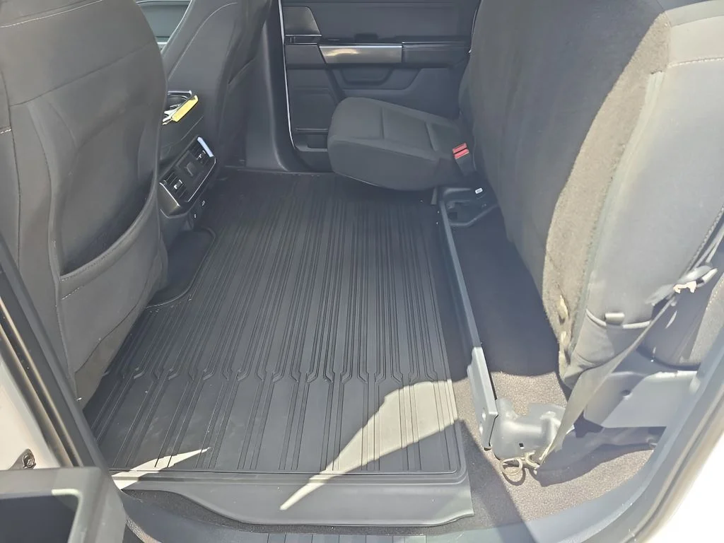 Used 2022 White Ford  image 14