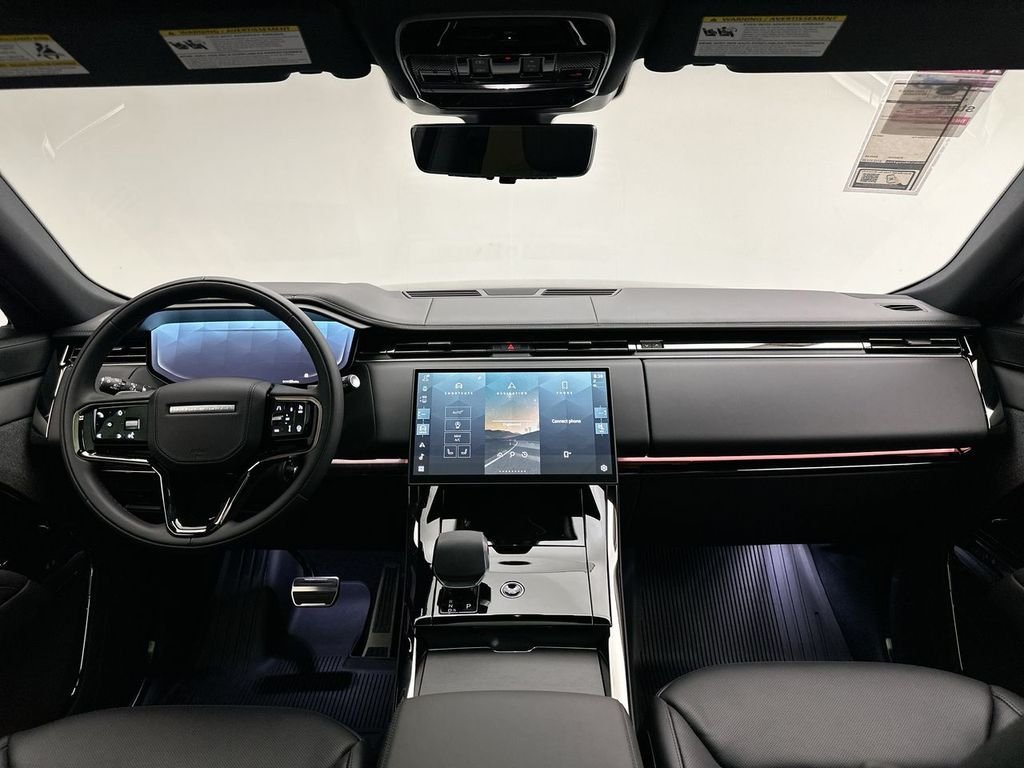 New 2026 Santorini Black Land Rover Dynamic SE image 8