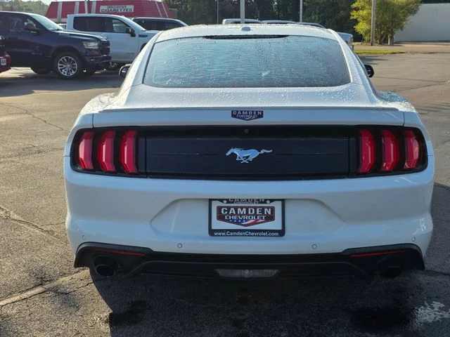 2018 Ford Mustang EcoBoost - Photo 11