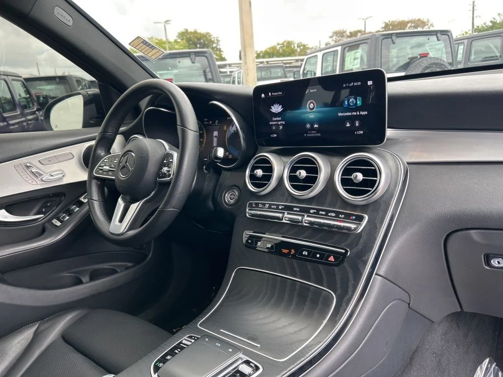Used 2022 Black Mercedes-Benz GLC 300 image 23