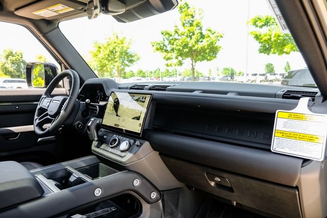 New 2026 Woolstone Green Land Rover S image 16