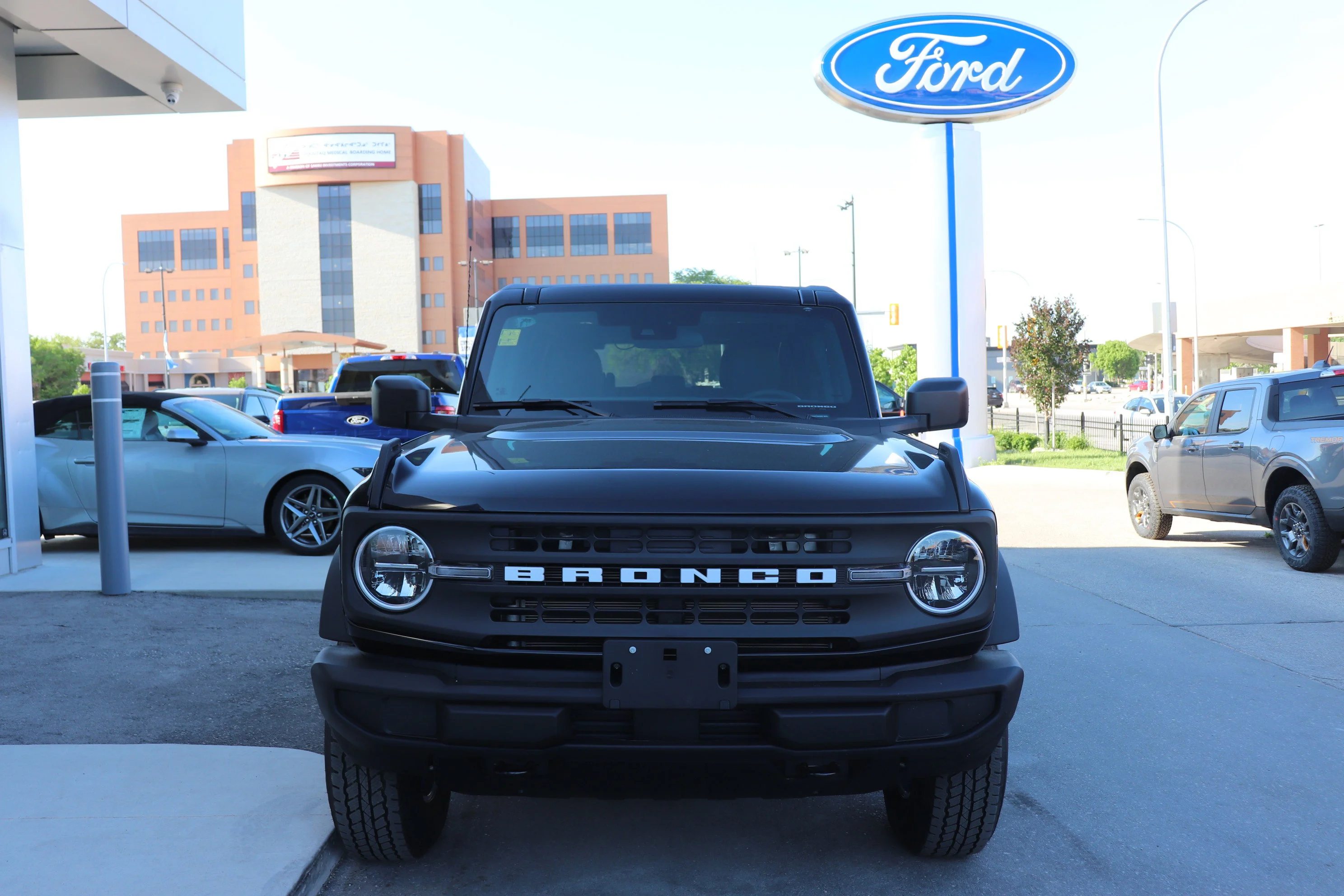 New 2026 SHADOW BLACK Ford Big Bend image 2