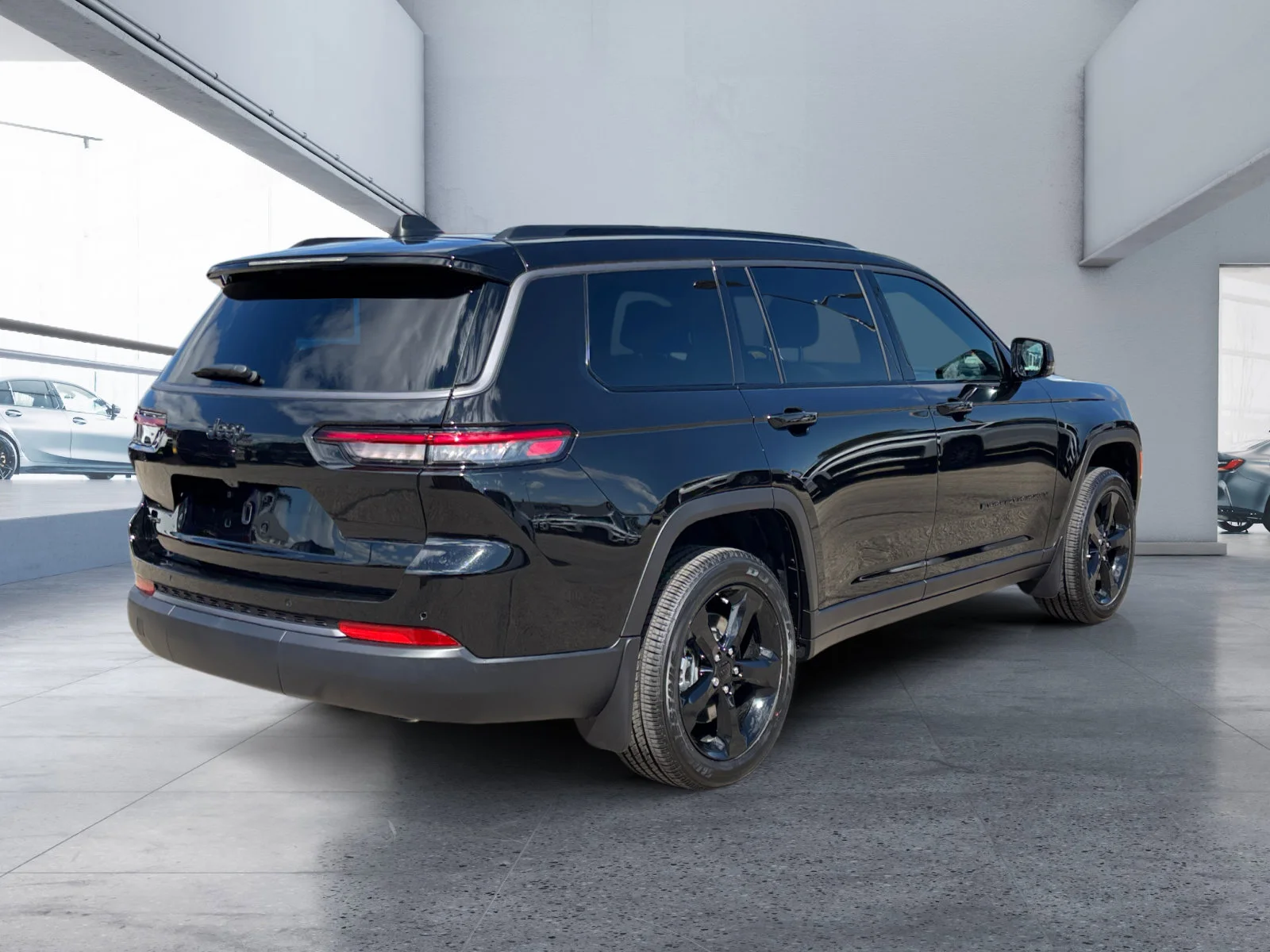 New 2026 Diamond Black Crystal Pearl Jeep Altitude image 5