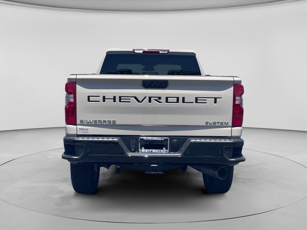 2026 Chevrolet Silverado 2500 HD Custom - Photo 6