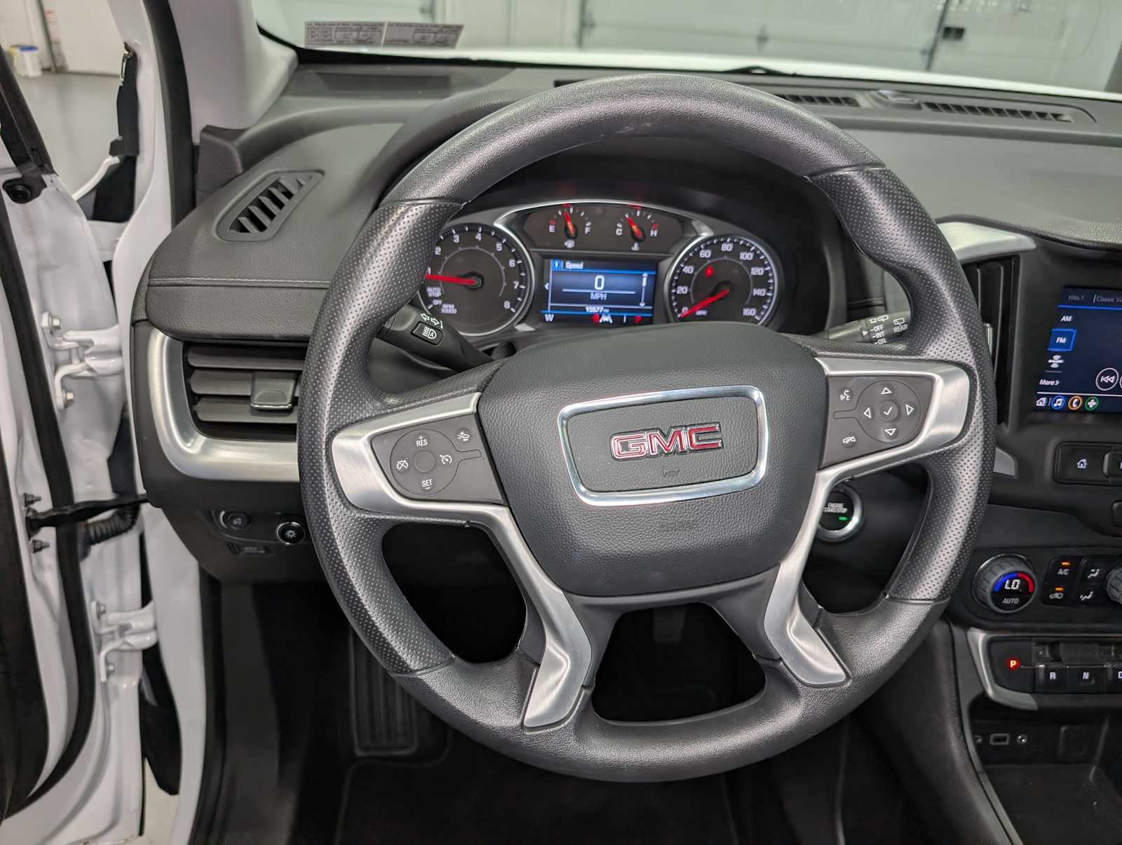 Used 2023 Summit White GMC SLE image 29