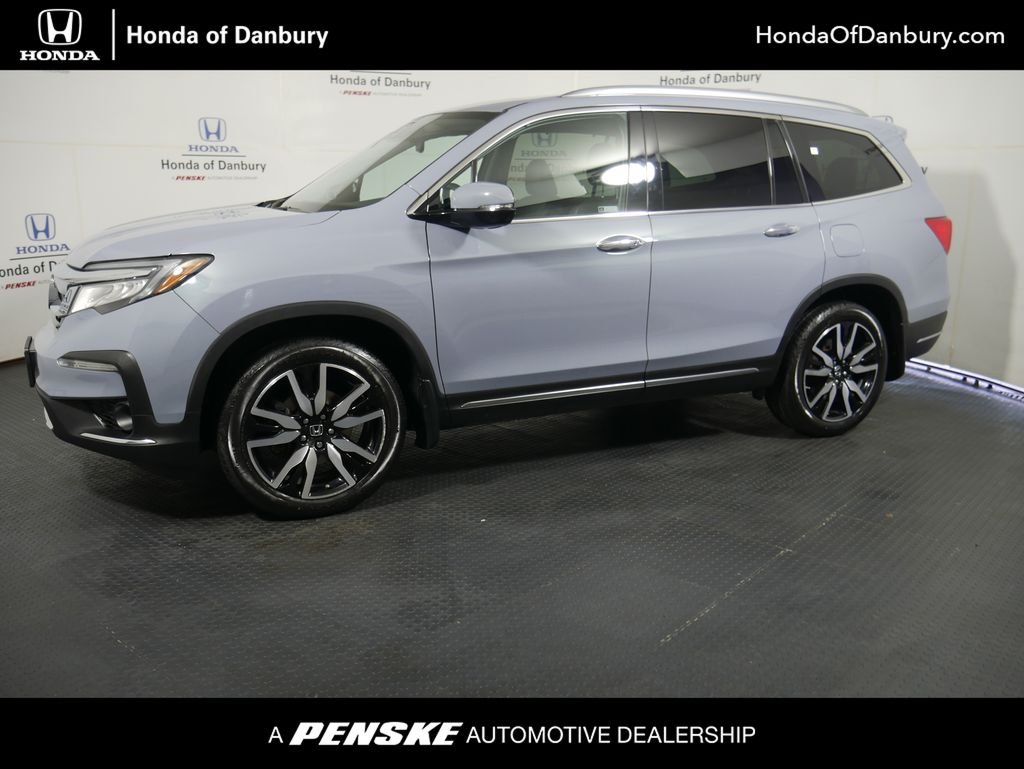 2022 Honda Pilot Touring-7 AWD's photo