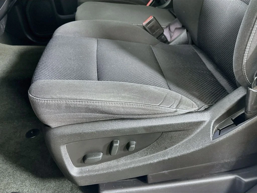 Used 2017 White Chevrolet LT image 22