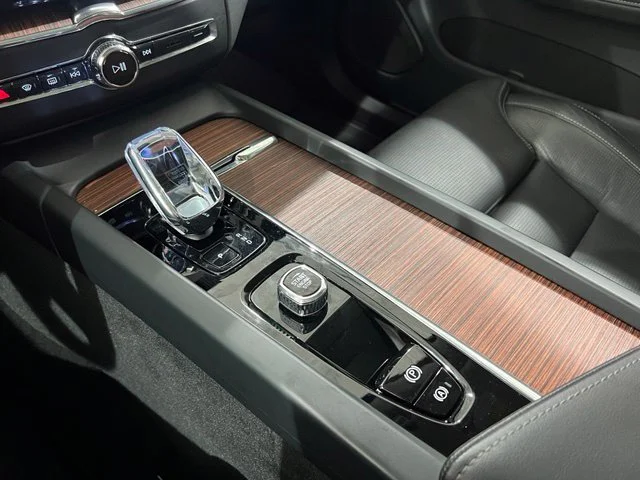 Certified Used 2024 Onyx Black Volvo Ultimate image 18