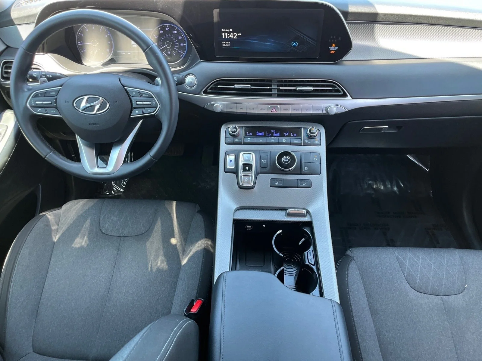 Used 2020 Moonlight Cloud Hyundai SEL image 11