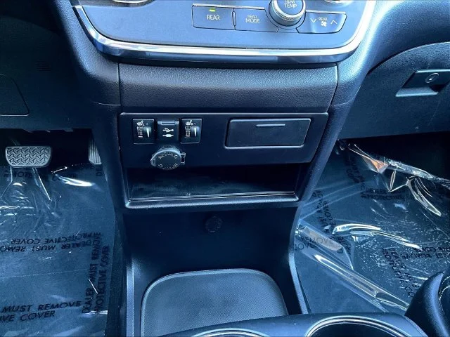 Used 2019 Gray Toyota SE image 17