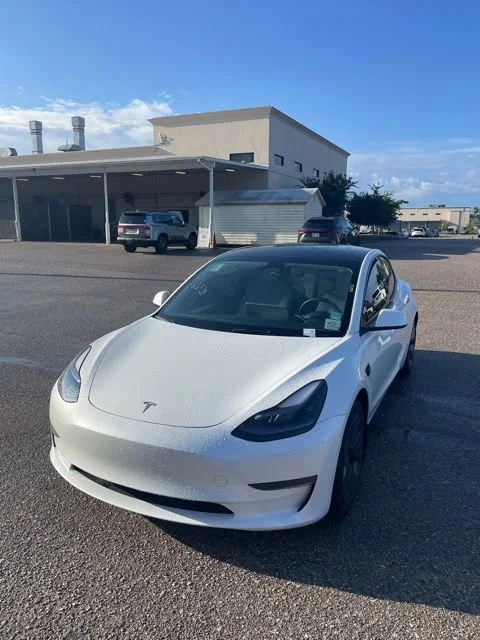 2023 Tesla Model 3 -'s photo