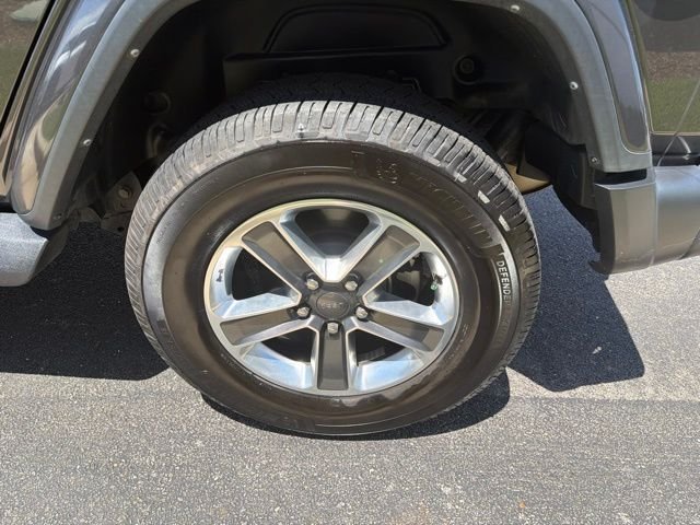 Used 2023 Gray Jeep Sahara image 7
