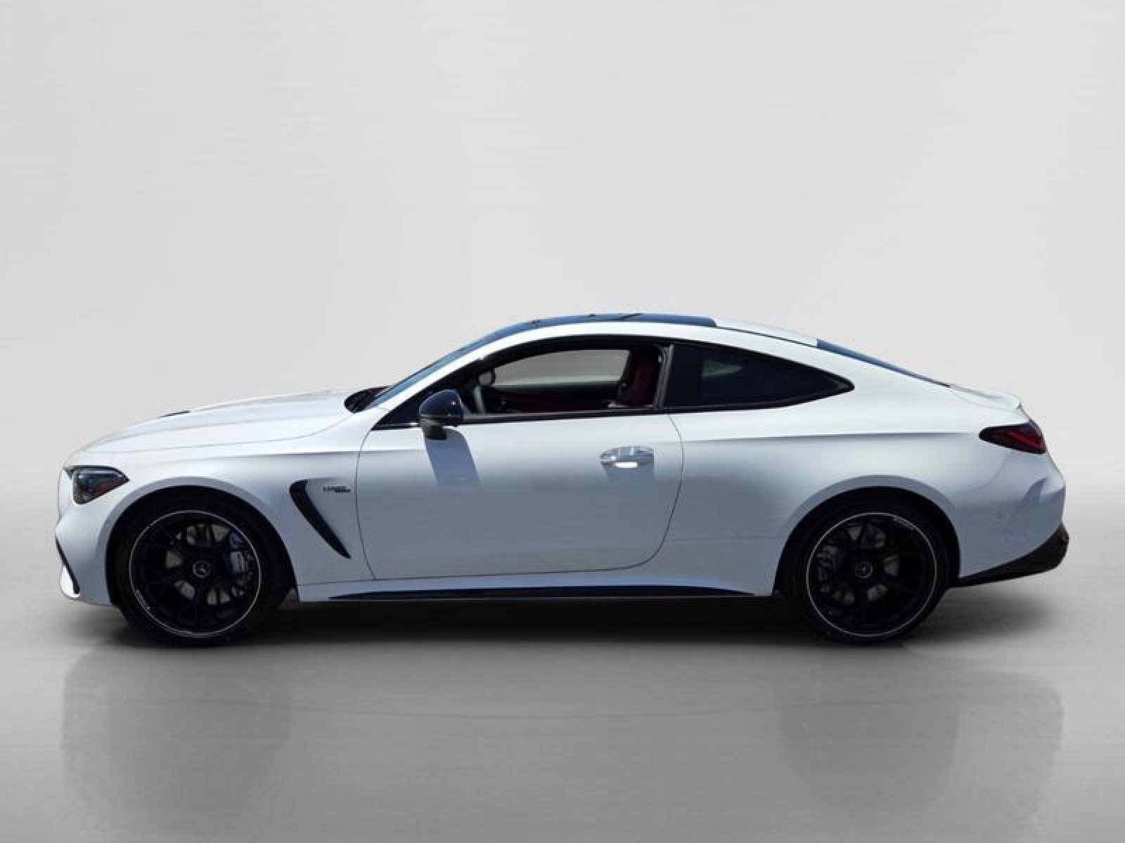 New 2026 MANUFAKTUR Moonlight White Metallic Mercedes-Benz AMG® CLE 53 4MATIC+ Coupe image 2