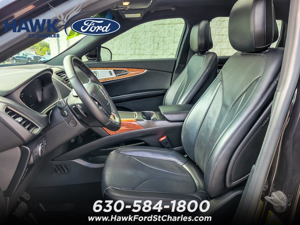 Used 2020 Infinite Black Lincoln Reserve image 8