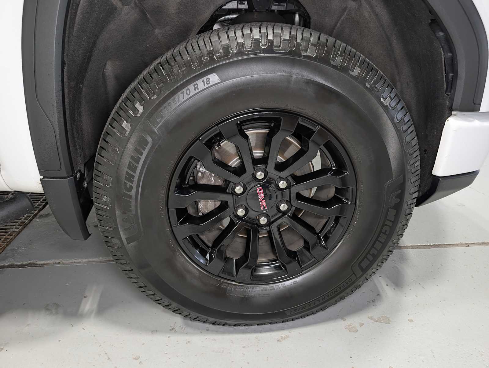 Used 2022 Summit White GMC AT4X image 3