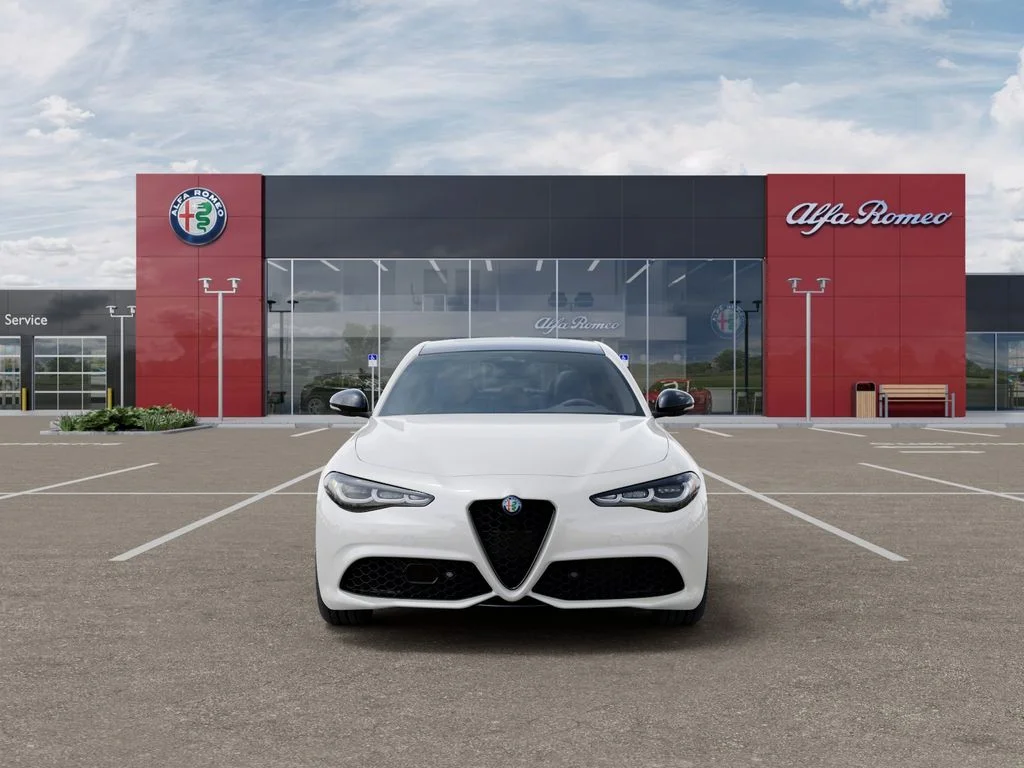 New 2025 Milano White Exterior Paint Alfa Romeo Base image 7