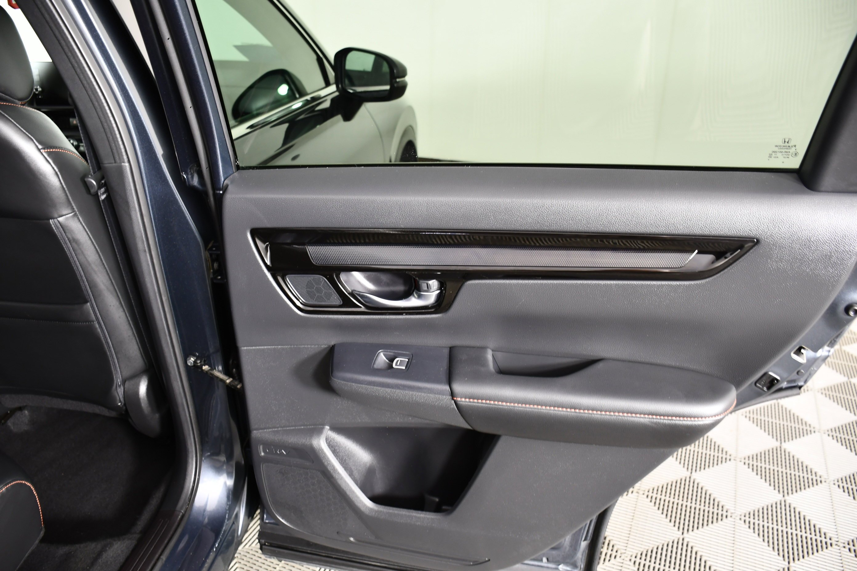 Used 2025 Meteorite Gray Metallic Honda Sport Touring image 45