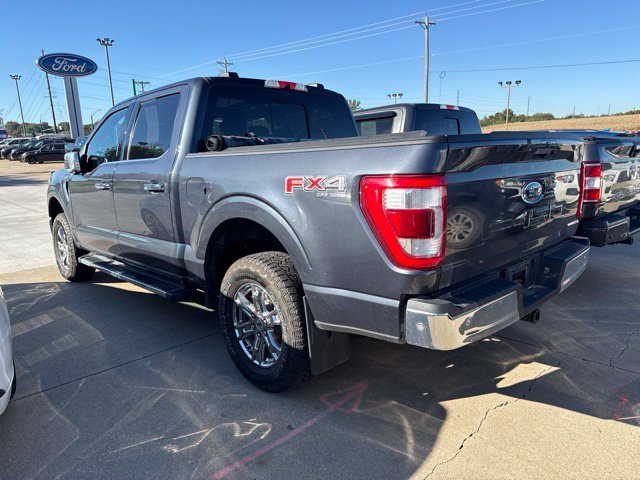 Used 2021  Ford Lariat image 3