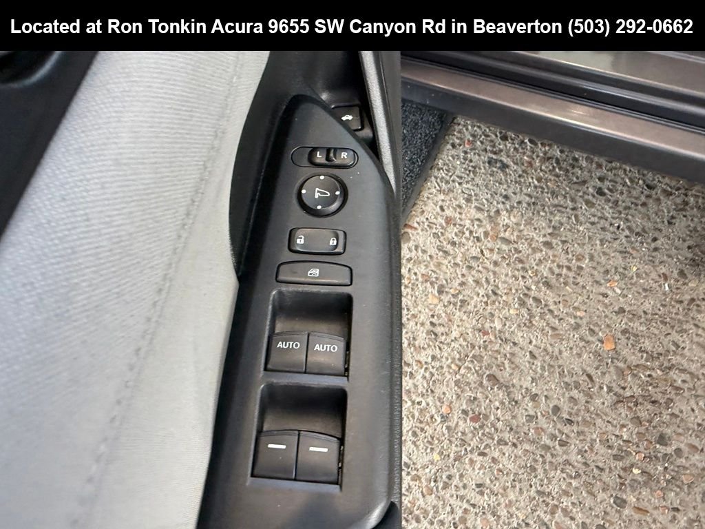 Used 2018 Modern Steel Metallic Honda EX image 12