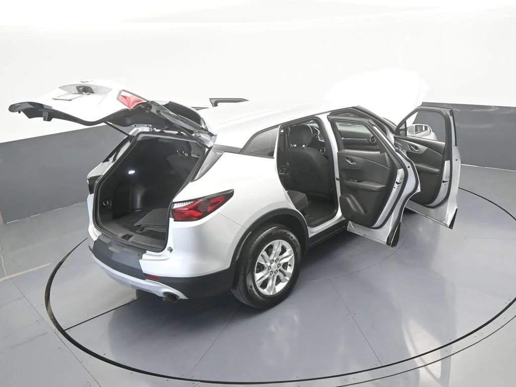 Used 2019 Silver Ice Metallic Chevrolet L image 62