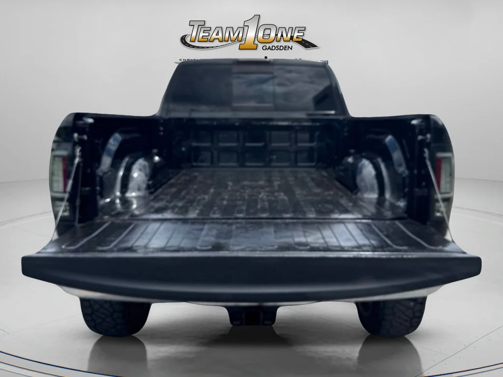 Used 2018 Brilliant Black Crystal Pearlcoat Ram Big Horn image 19