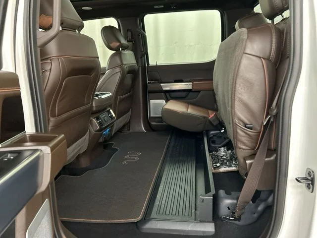 Used 2024 White Ford King Ranch image 31