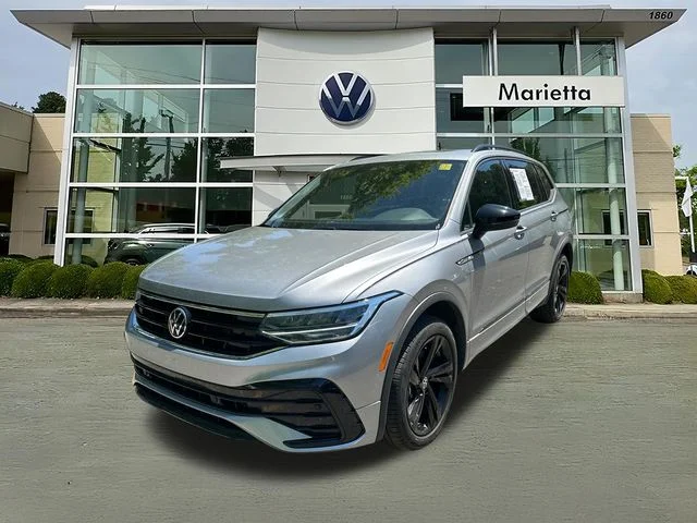 2023 Volkswagen Tiguan SE R-LINE BLACK