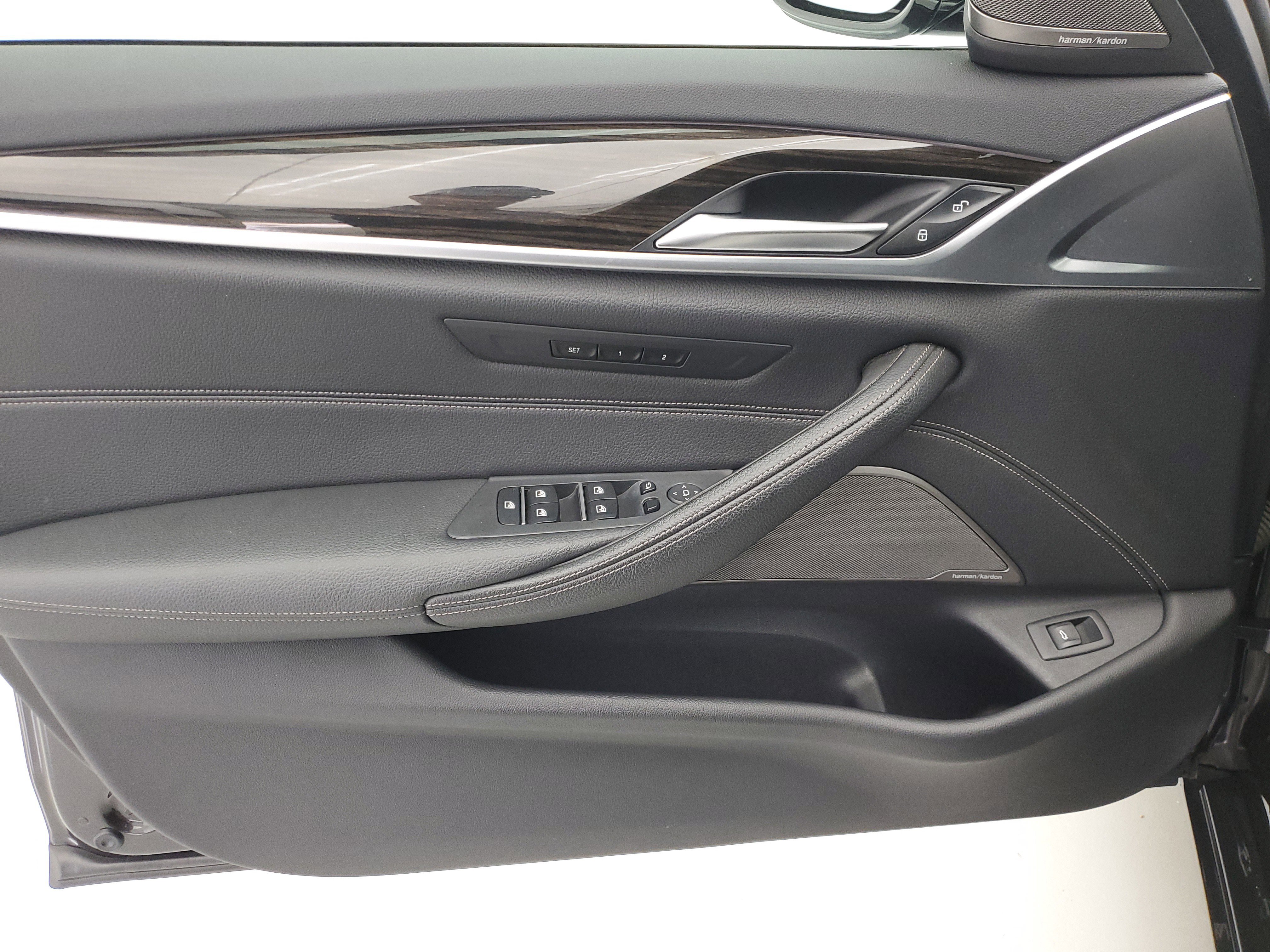 Used 2023 Dark Graphite Metallic BMW 530i image 20