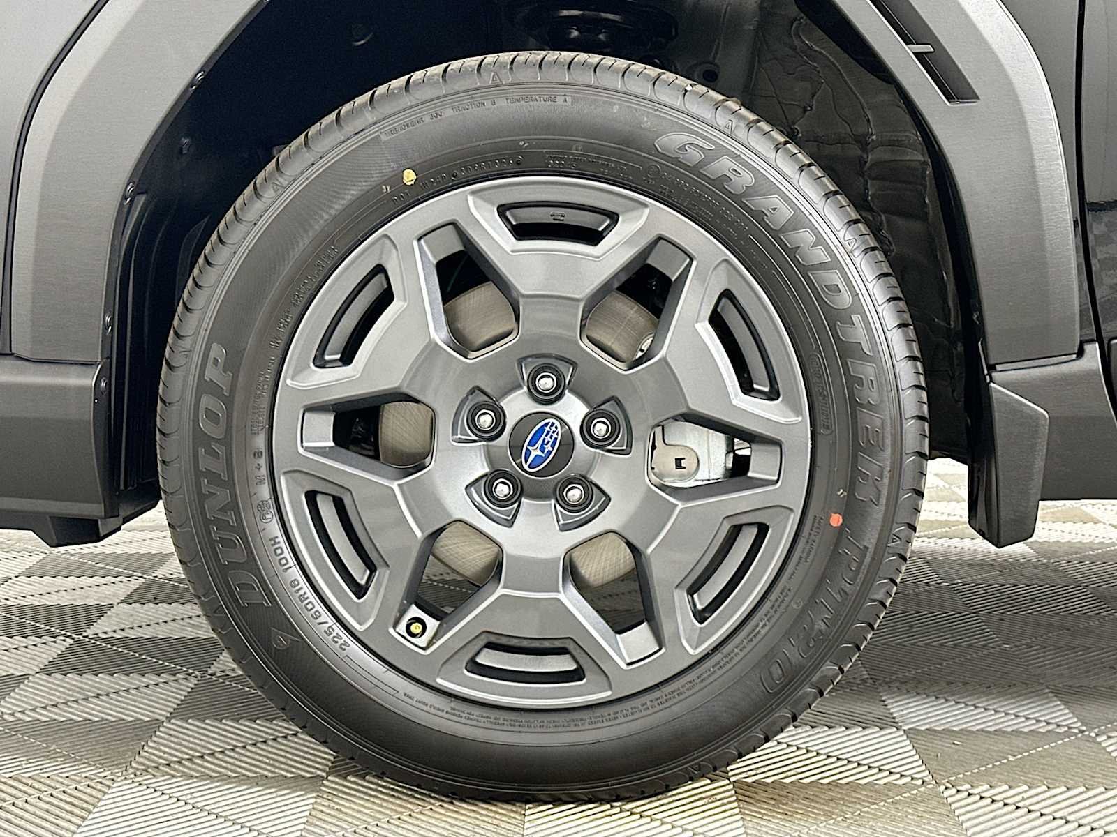 New 2026 CRYSTAL BLACK SILICA Subaru Premium image 28