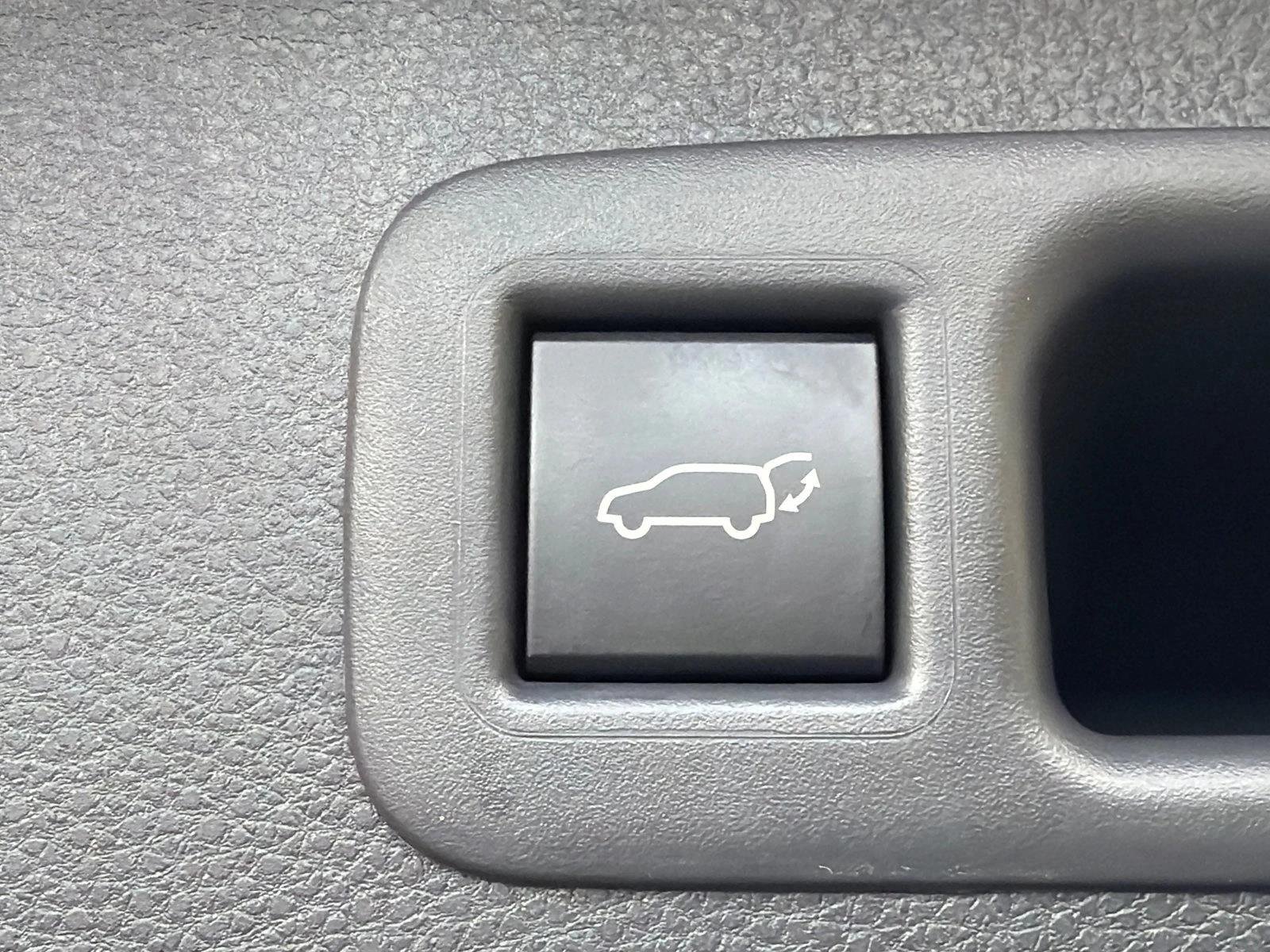 New 2026 Wind Chill Pearl Toyota Limited image 19