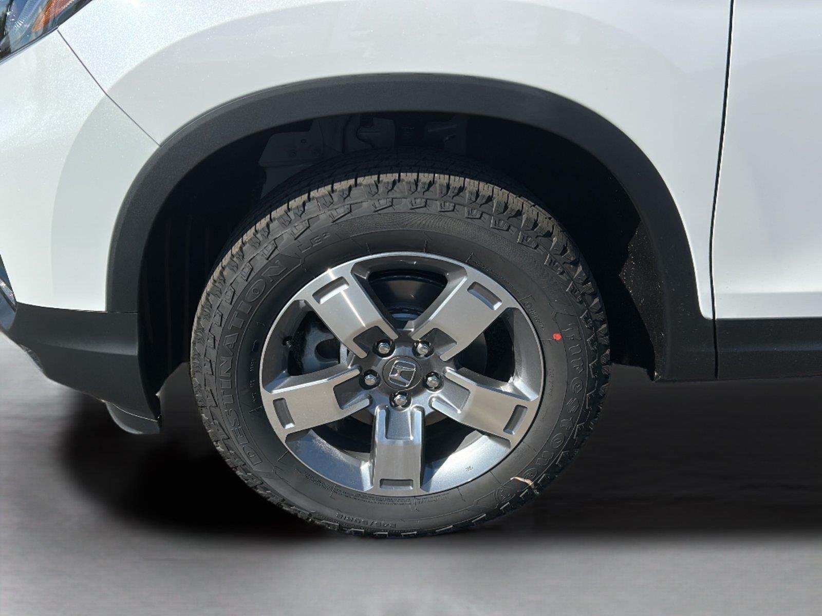 New 2026 Platinum White Pearl Honda RTL image 19