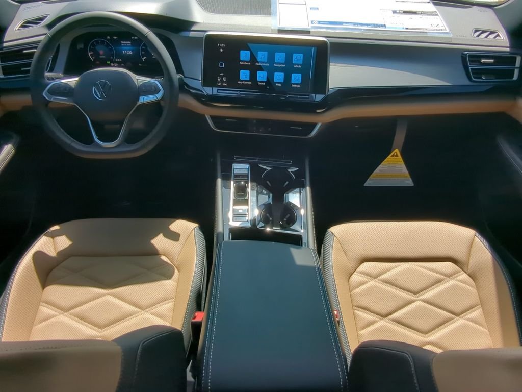 New 2026 White/off-white Volkswagen 2.0T SE w/Technology image 14