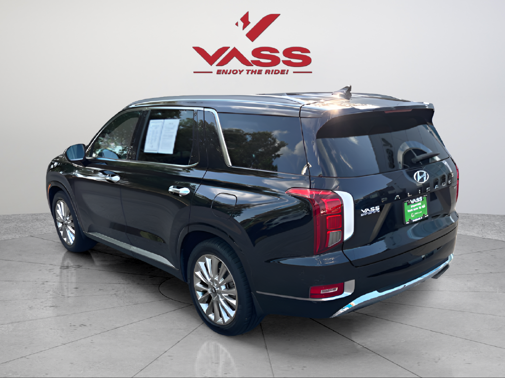 Used 2023 White GMC Denali image 3