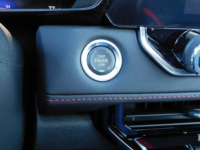 2025 Chevrolet Colorado Z71 - Photo 32