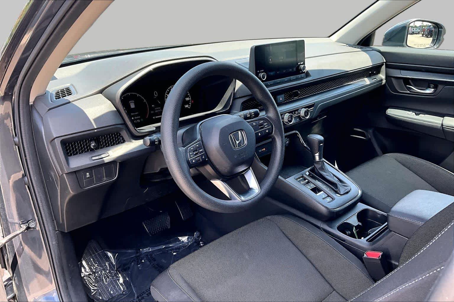 2023 Honda CR-V LX - Photo 17